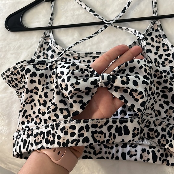 Workout/crop top - Picture 3 of 3